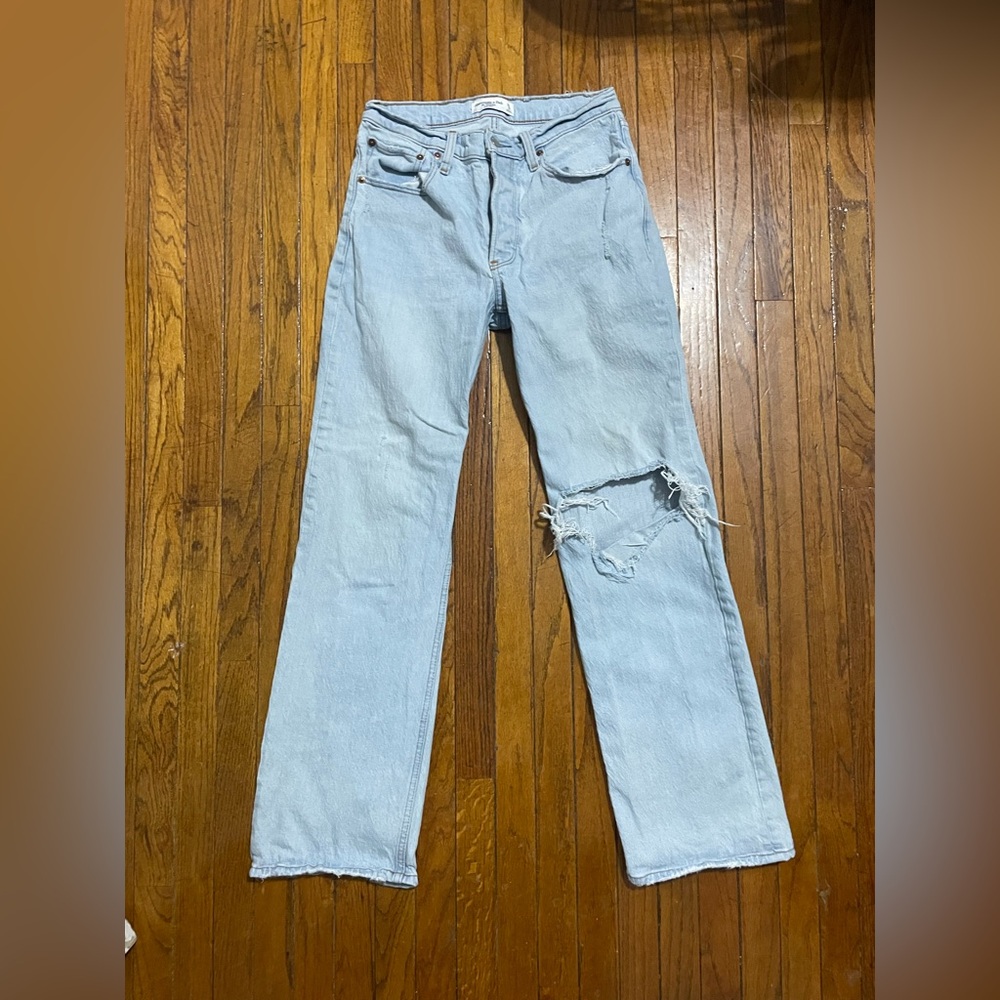Abercrombie and Fitch Distressed Baggy Low Rise Jeans | women’s 25R - Picture 2 of 5